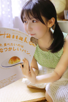 多男用舌头伺候一女